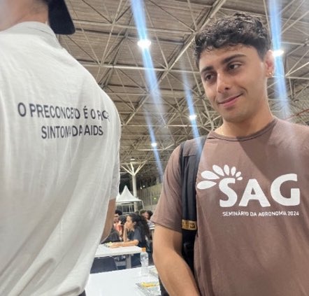 poli star tweet media