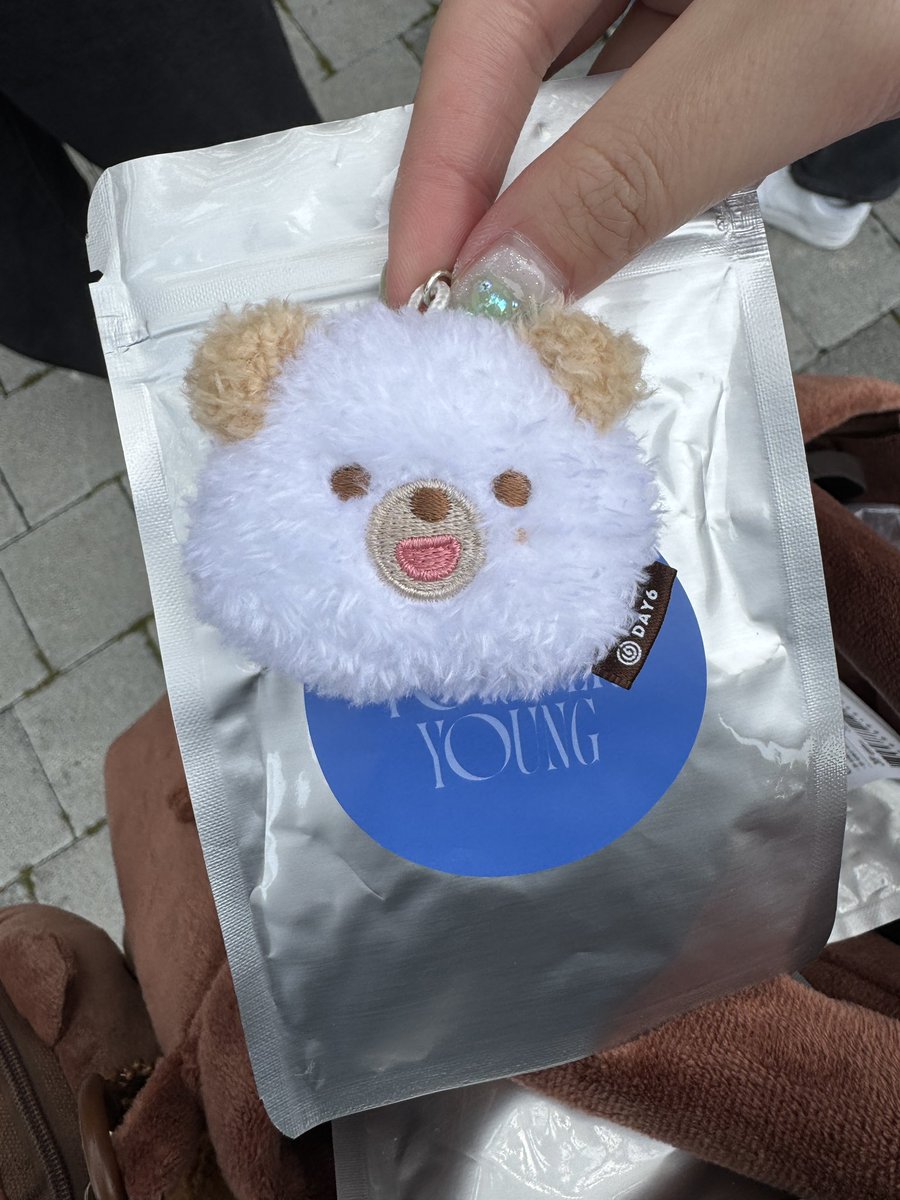 데니멀즈 미니페이스키링 교환구합니다 🍀

저 : 쁘멀돈이
🍀: 쁘멀방,데멀케 제외 아무거나!!
쁘돈이가 4마리가와서 아무거나 좋아요..⭐️🩵