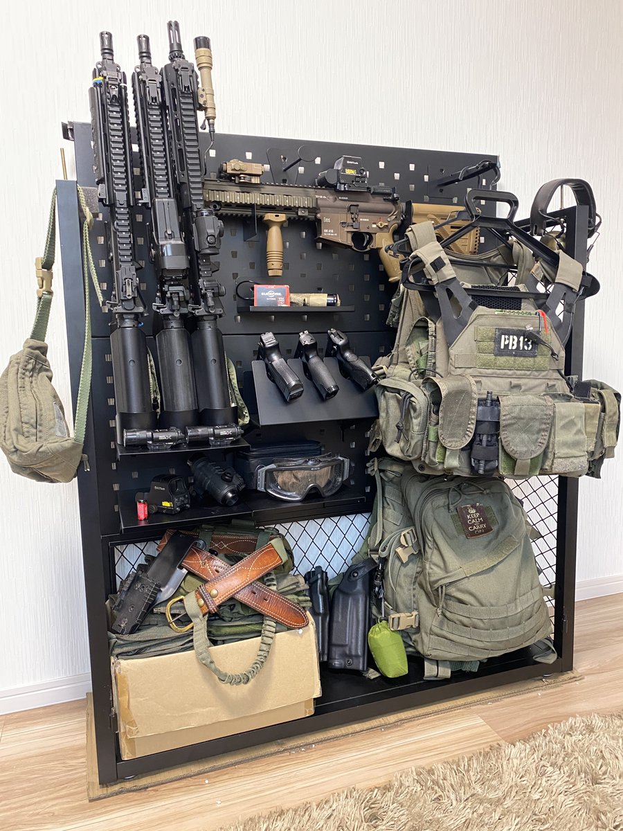 お部屋にガンラック

愛銃＆装備を並べて観ると幸せになれます

#サバゲー
