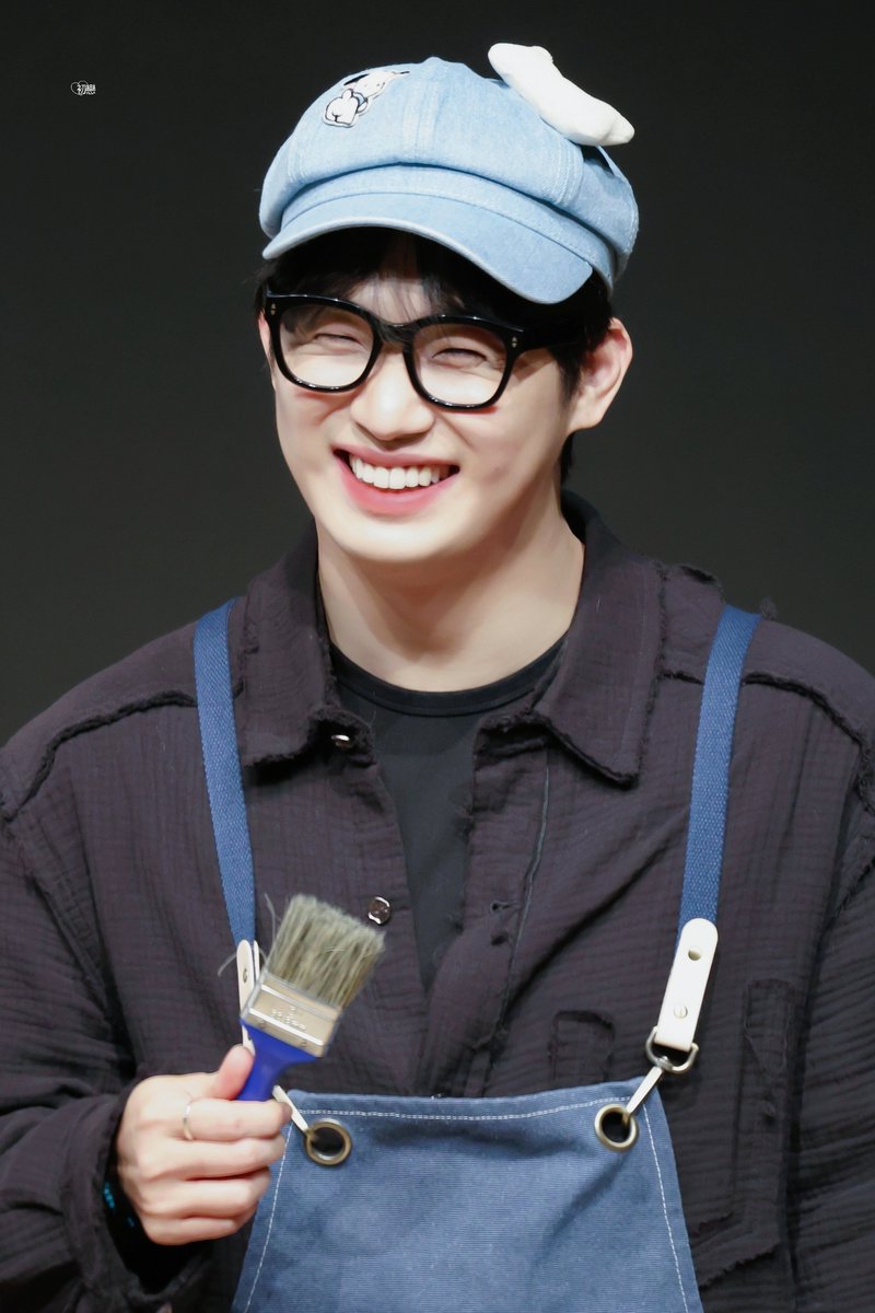 250510 에버라인 팬싸

🎨 

#비투비 #임현식 #BTOB #LIMHYUNSIK