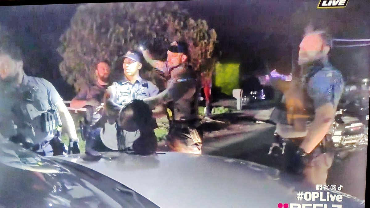 k_guarez's tweet image. She rammed multiple police cars to try to flee, and she's saying the cops are endangering lives. 🤦🏼♀️ No accountability whatsoever. I really dislike that mentality in people. #OPLive #OPNation #Reelz