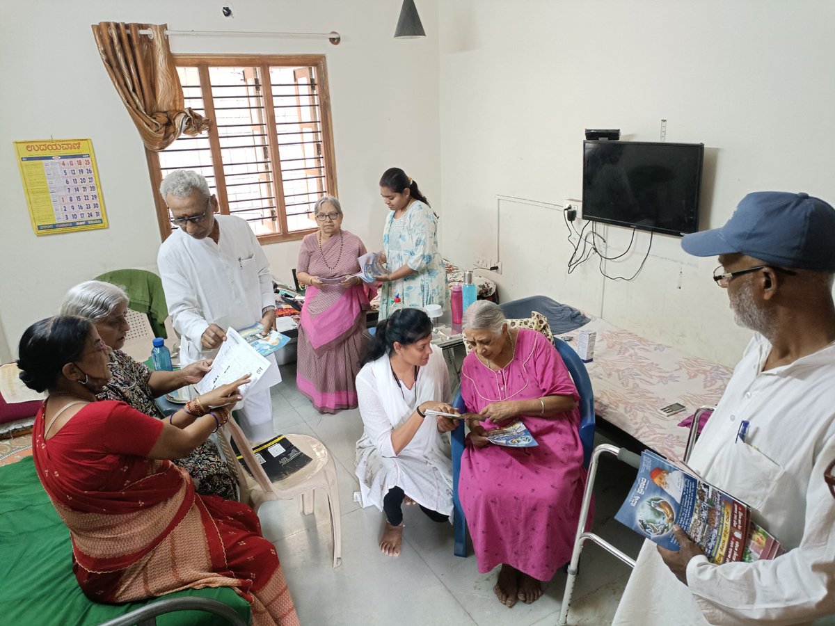 AshramBlr's tweet photo. The #Ashram Trust in #Bengaluru continues its tradition of compassion by hosting a one-day spiritual gathering and Literature Distribution program today, May 17, 2025, at Shri Sai Old Age Home on Krishna Rajendra Road.

Catch a glimpse of the event here:
https://t.co/bUW7LMjcN7 https://t.co/eWMzrgNbFN