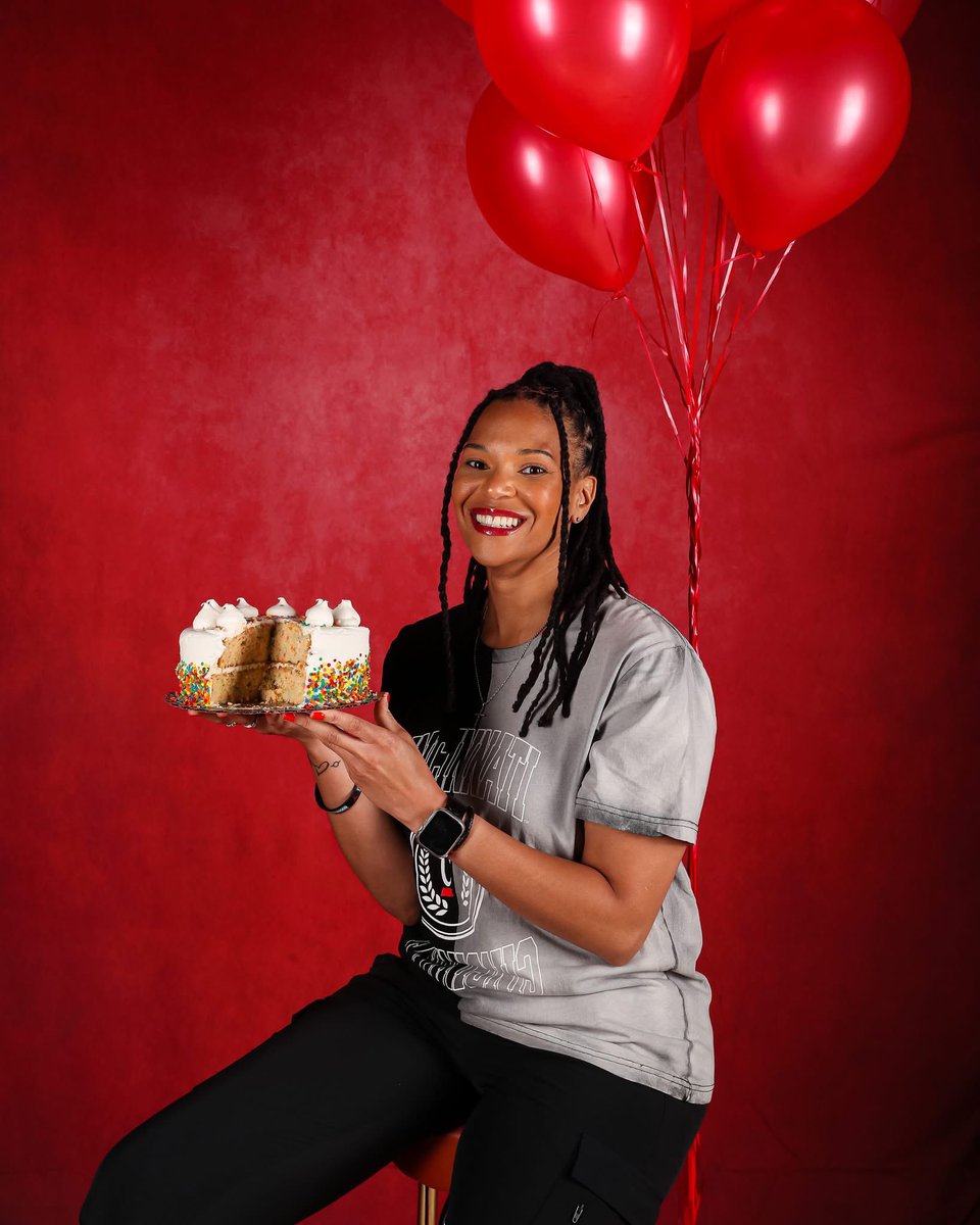 Katrina Merriweather (@cincycoachtrina) on Twitter photo Wishing <a href="/Coach_Barlow20/">Ashley Barlow</a> a very Happy Birthday!
May this year be full of all the smiles you give away to others!
❤️🖤 Wishing <a href="/Coach_Barlow20/">Ashley Barlow</a> a very Happy Birthday!
May this year be full of all the smiles you give away to others!
❤️🖤