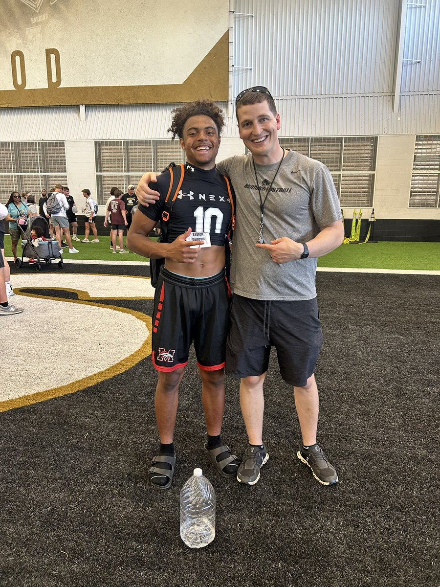 TaytenDuncan's tweet image. After a great day at camp and an even better conversation with @Coach_Blank I am extremely blessed to receive a offer from @Harding_FB @PaulSimmonsHU
@RecruitMustang @1BroncoFootball @D2RTraining @TheShaqMiller @Waleed_Gaines @CoachLeeBlank @CoachDeas @TheCoachStrick