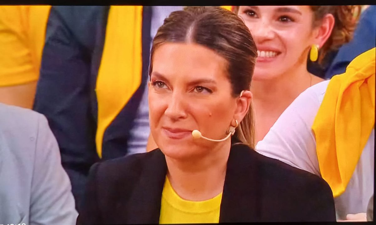 lilyta61's tweet image. Mañana más que nunca con la campaña Sucia con fake de parte de los libertarios 
#EsConLospennato 
#VotoPRO 
#EsConLospenato