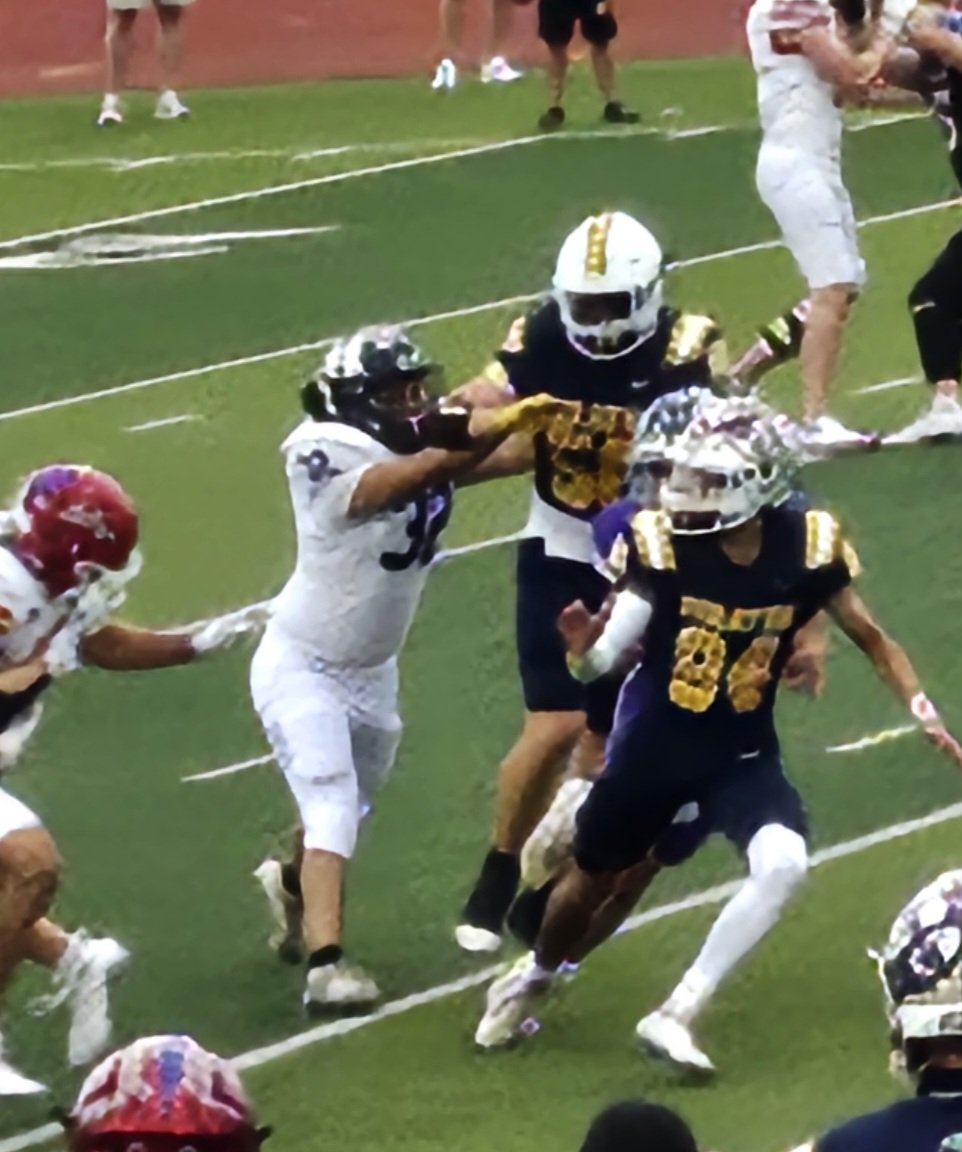 Great job Gabe and Jerry at the <a href="/CoachesSouth/">South Texas Coaches Association</a> All-Star Game!!!
A special thank you to all the coaches for the time and effort you put in to creating a great experience for all the seniors.

#GetaWin
#FightOn