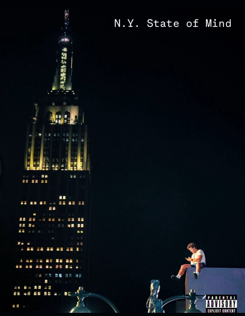 KFCBarstool's tweet photo. Billboard Guy is legitimately a New York City legend. These pictures are iconic https://t.co/IVwsW0aP2O