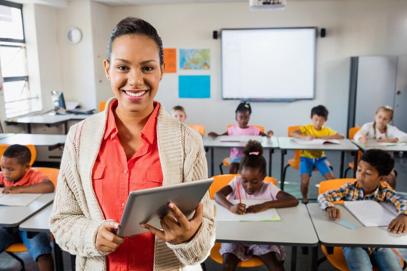 ALLSYSTEMALL's tweet photo. WHEN YOU WORK AS A TEACHER WHAT IS FAIR TO GET? https://t.co/gwuymAClyu