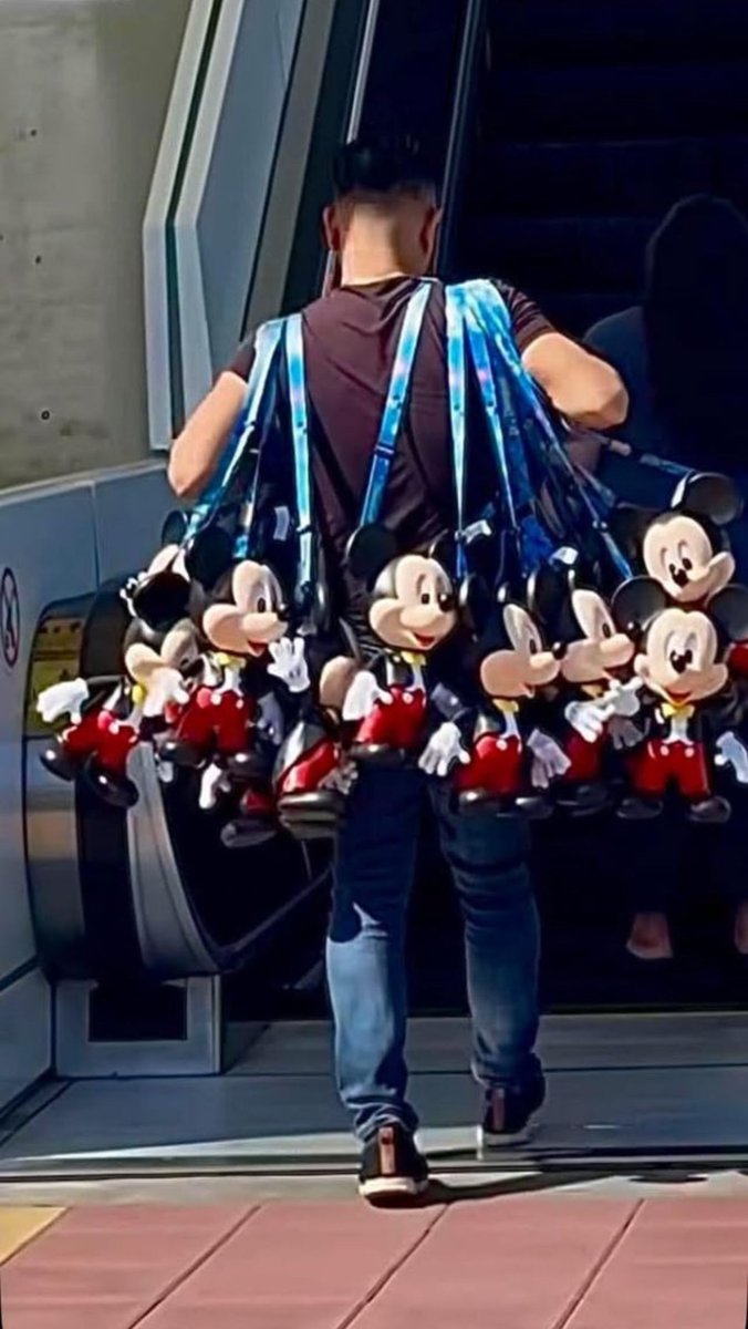 DisneyScoopGuy's tweet photo. Popcorn bucket guy is back again. This is the same guy who had all the Death Stars https://t.co/nvys8CJx2Q