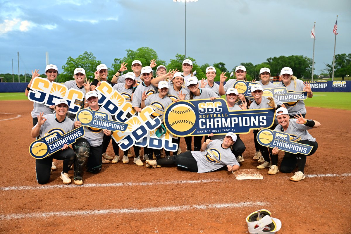CoastalSoftball's tweet image. Thankful for the memories. Proud of what we accomplished
Final - Duke 16, Coastal 8