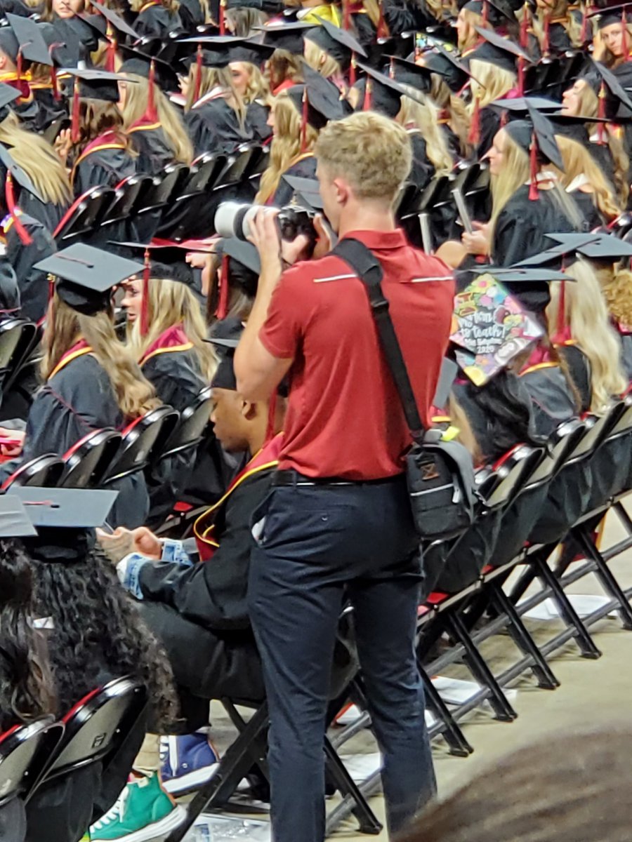 kerrinotkim's tweet photo. Fun to see @IowaStateWX behind a camera tonight at ISU commencement. From the early days of Newsbreak to the big leagues. Spirit Lake proud. https://t.co/dCyq70IZbl