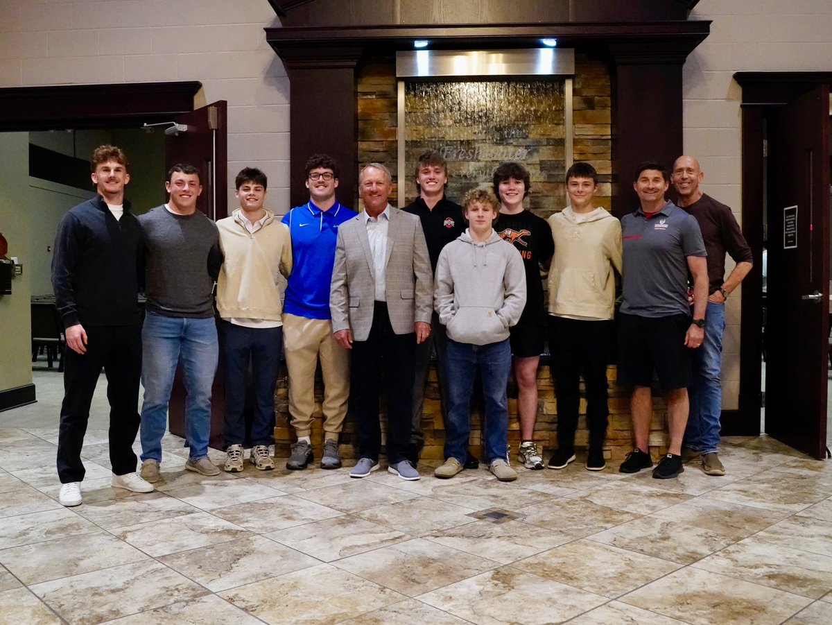 Wadsworth Football (@whsgrizzliesfb) on Twitter photo Fantastic message this evening in Wadsworth, Oh from former NFL player & Current <a href="/AU_SpartanFB/">Aurora University Football</a> HC Don Beebe. Thankful some of our players: past, present & future were there to receive it.
“It’s not that hard, but it won’t be easy”
Proverbs 3:5-6
Philippians 4:11-13
<a href="/DonBeebeNFL/">Don Beebe</a> Fantastic message this evening in Wadsworth, Oh from former NFL player & Current <a href="/AU_SpartanFB/">Aurora University Football</a> HC Don Beebe. Thankful some of our players: past, present & future were there to receive it.
“It’s not that hard, but it won’t be easy”
Proverbs 3:5-6
Philippians 4:11-13
<a href="/DonBeebeNFL/">Don Beebe</a>