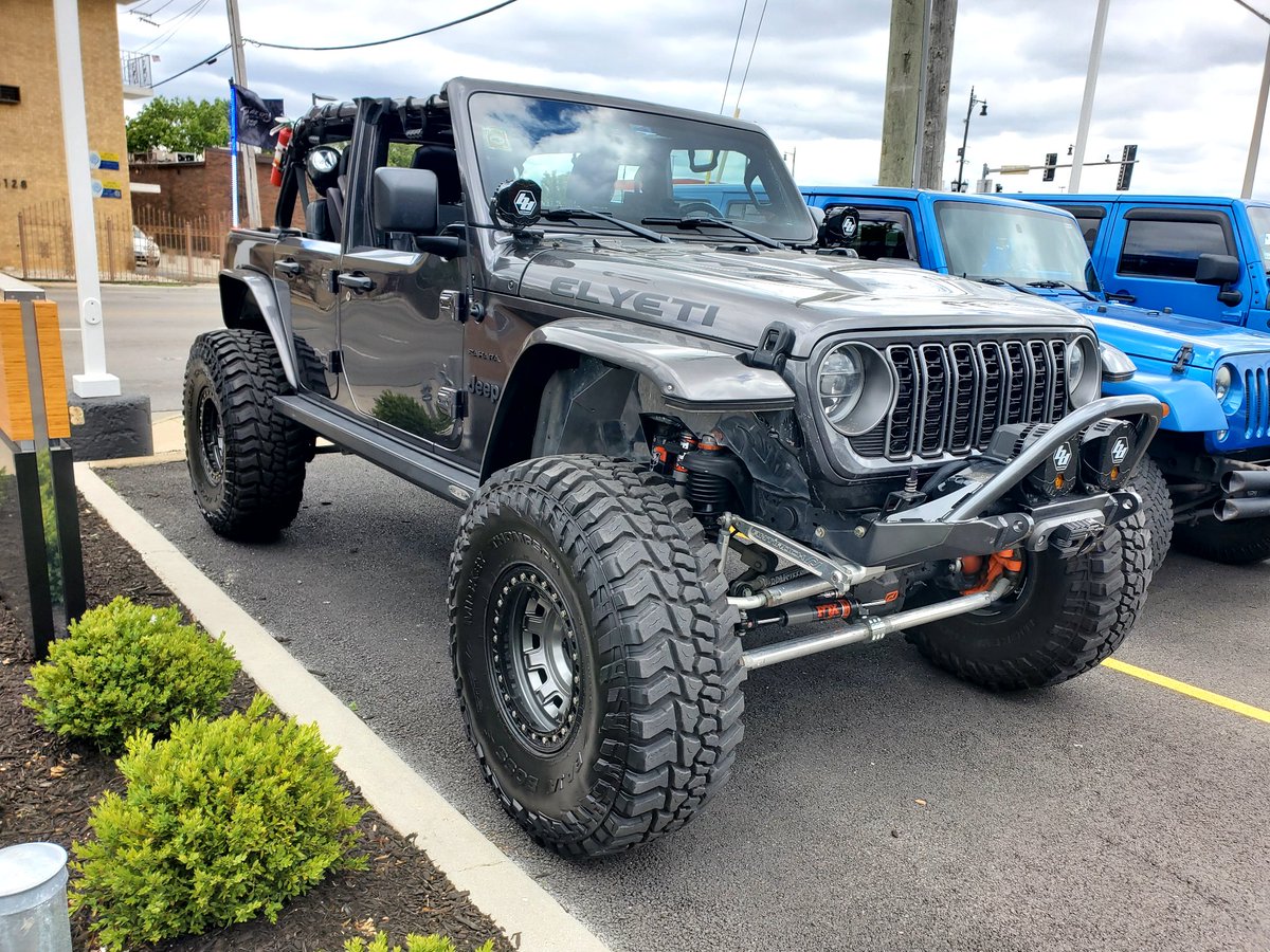 Jeep_Jose11's tweet photo. These Are Some Beast
#JLU #JKU #ToplessDay #Wrangler https://t.co/ANXwnclGTJ