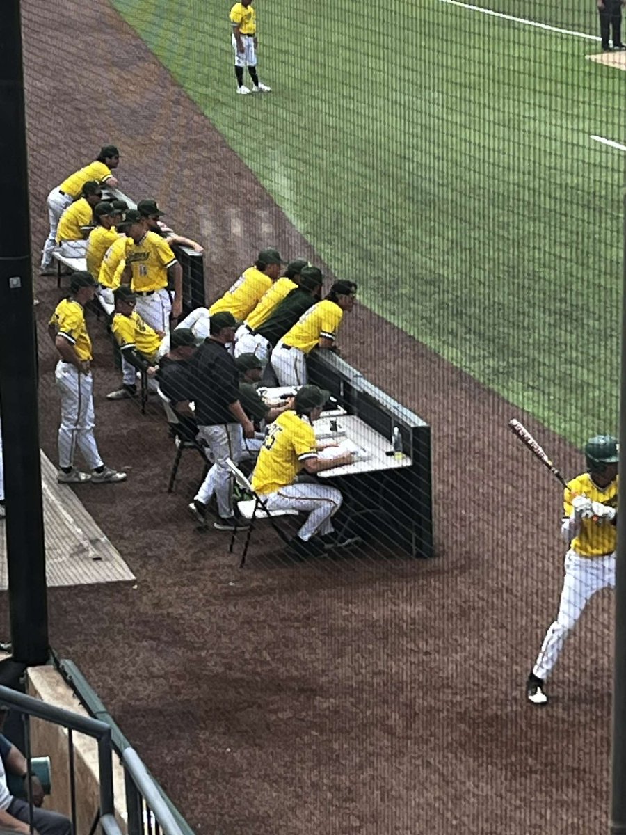 LandonCarroll19's tweet image. Head coach (@ToddClay) of the blazers looking over his men as they take YMF for the last time this season. Rome wasn’t built in a day, much less 4 years.
#letsride #stainseasonincoming #naturalgas #foulballs