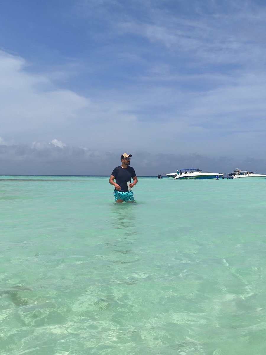Sigiales's tweet photo. El mar no salva pero si ayuda https://t.co/R6hvNDyTNj