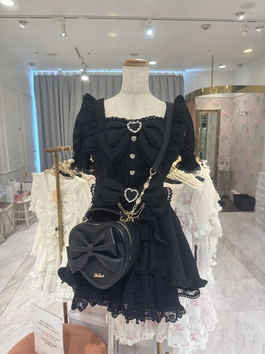 ㅤㅤㅤ ＼ 今週の店内pic📷♡ ／ 連日【夏日】が続いておりますが