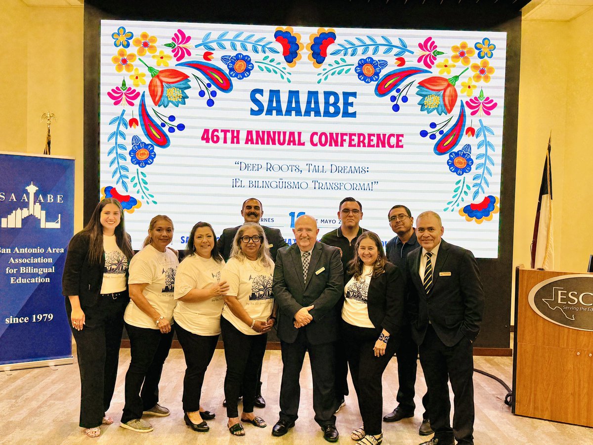 Ayer tuve el honor de ser el presentador de la 46.ª Conferencia Anual de SAAABE, que reunió a más de 450 estudiantes, profesores y líderes bilingües en ESC 20. ¡Me alegra mucho estar en familia! ¡El futuro es bilingüe!