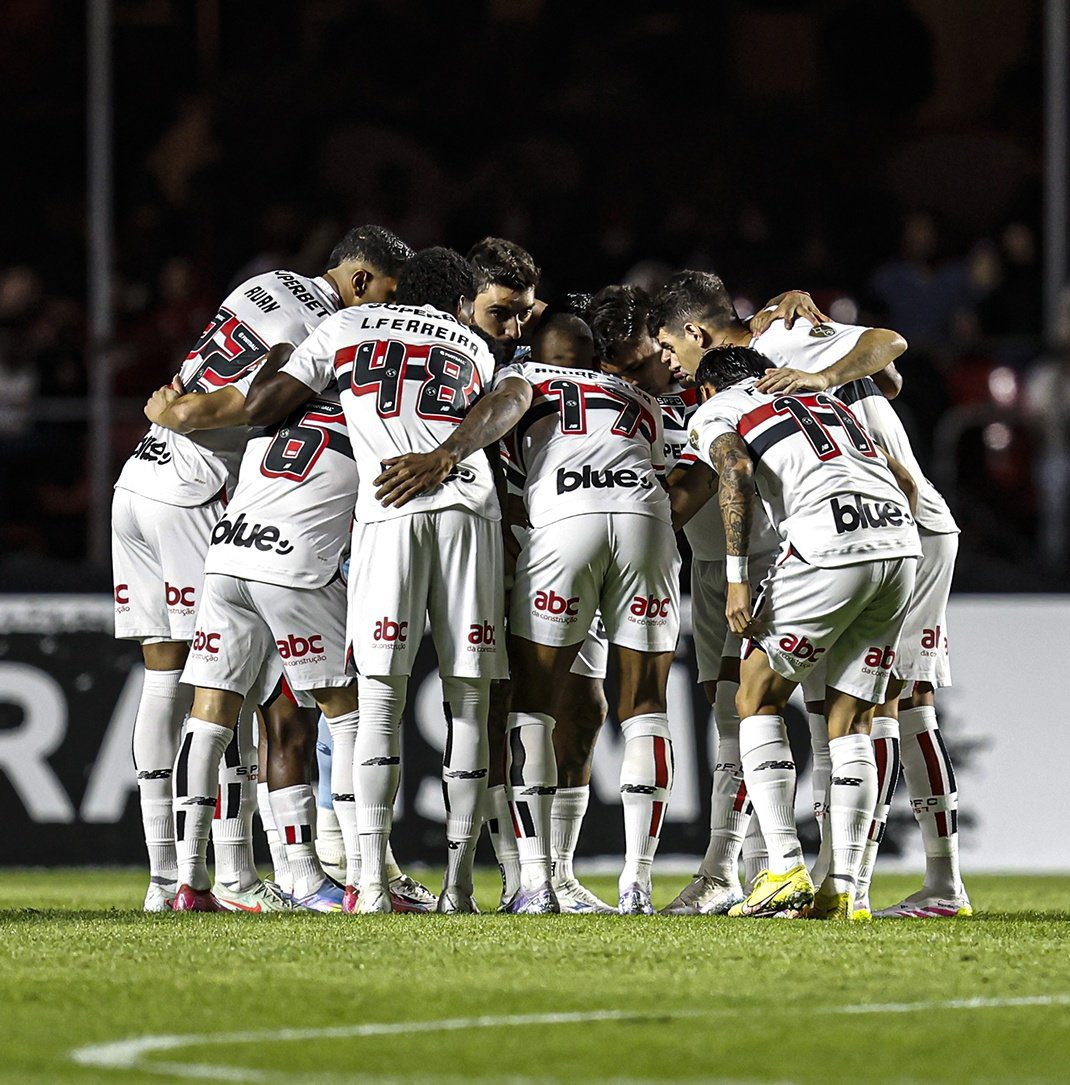 São Paulo cedeu apenas três finalizações contra o Grêmio.

A segunda MENOR marca do Tricolor pelo Brasileirão desde 2012.

👏🏻👏🏻