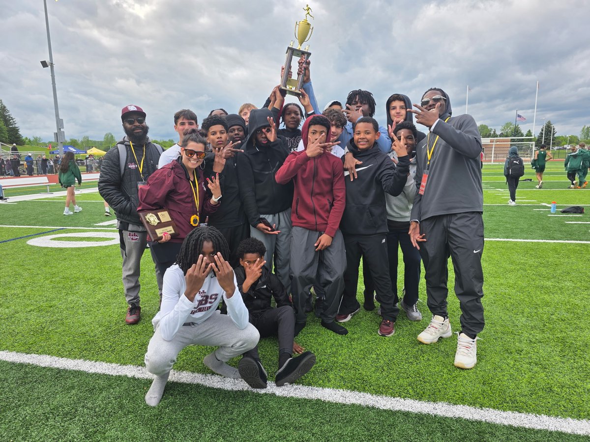 U of D Jesuit tweet media