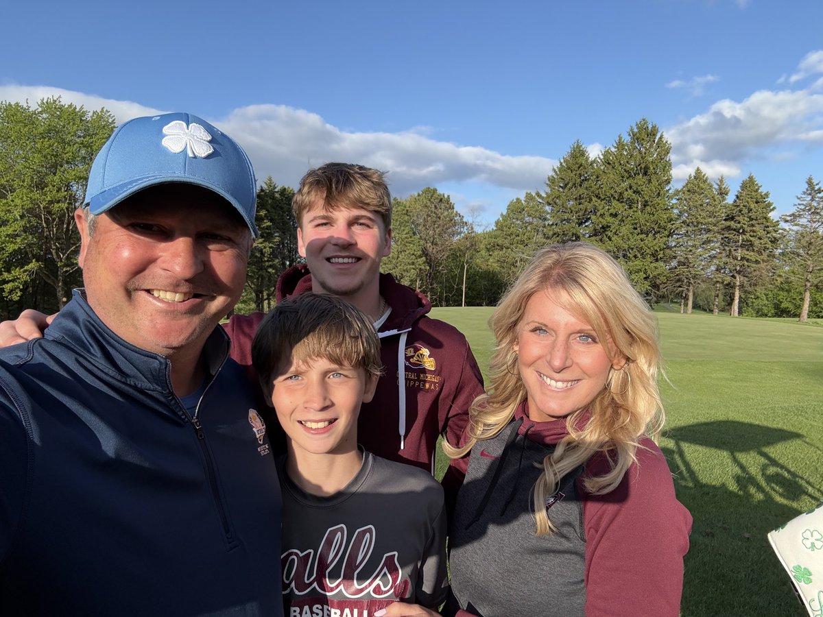 Ryan Anderson (@anderson5ryan) on Twitter photo Family scramble at our favorite MKE <a href="/CountyParks/">Milwaukee County Parks</a> golf course, Dretzka Park, before Scooter heads back to college. Family scramble at our favorite MKE <a href="/CountyParks/">Milwaukee County Parks</a> golf course, Dretzka Park, before Scooter heads back to college.