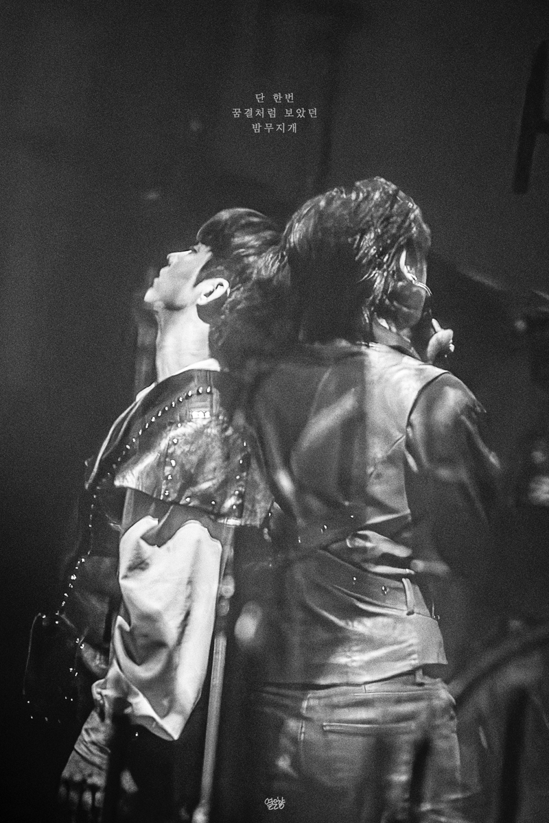 옅은향 tweet media