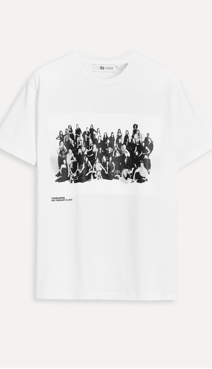 424Gobu's tweet photo. ZARA 50th TEE
げっとん🐖
かわいー
黒ボディもほしかた

#zara https://t.co/JRLYzzsBuk