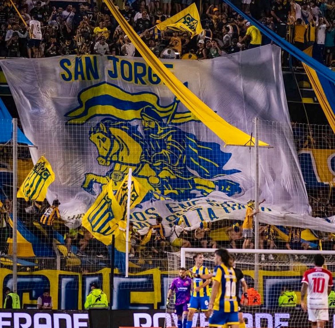 Guerrero1889's tweet photo. Glorioso San Jorge, en nombre de Dios, extiende tu escudo y tus poderosas armas. Defiéndeme con tu fuerza y con tu grandeza, y que debajo tuyo, mis enemigos, queden humildes y sometidos a Tí.

Así sea con el poder de Dios, de Jesús y del Divino Espíritu Santo. Amén https://t.co/62ANm9xDKY