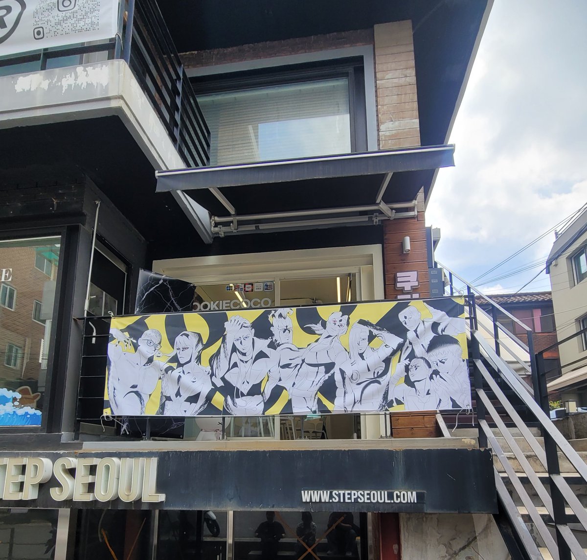 #2025_암살팀_카페 
#LA_SQUADRA_ESECUZIONI
너무 재밋어서 사진을 못 찍었지만 전프레도 많구 너무너무 이뻤답미댜..♡