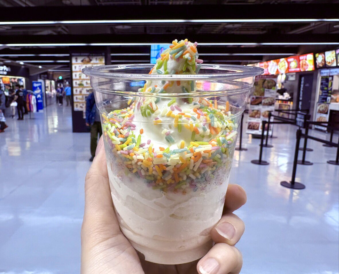 📣本日限定❗️ カラースプレートッピング大盛り🎉 ＼ ソフトクリーム