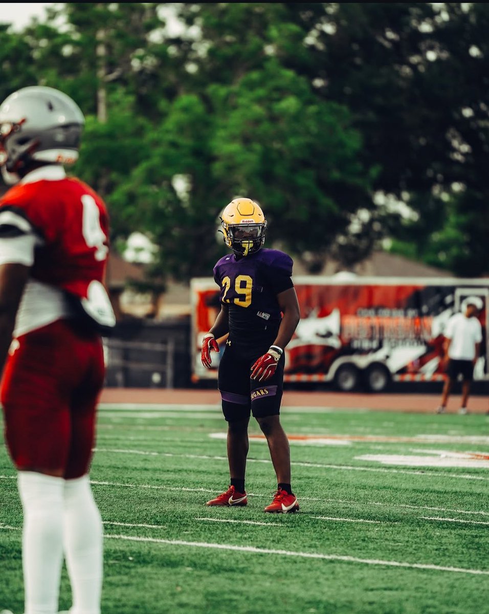 check out my spring tape 

hudl.com/v/2SAsZ9
