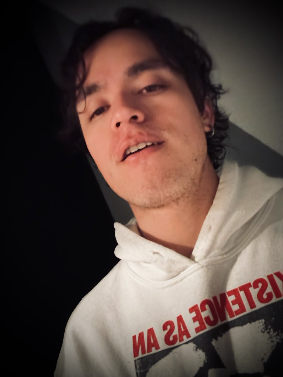 devilnextdoor3's tweet photo. Extra cream for you baby 💦 https://t.co/Ibvdig9Mtu