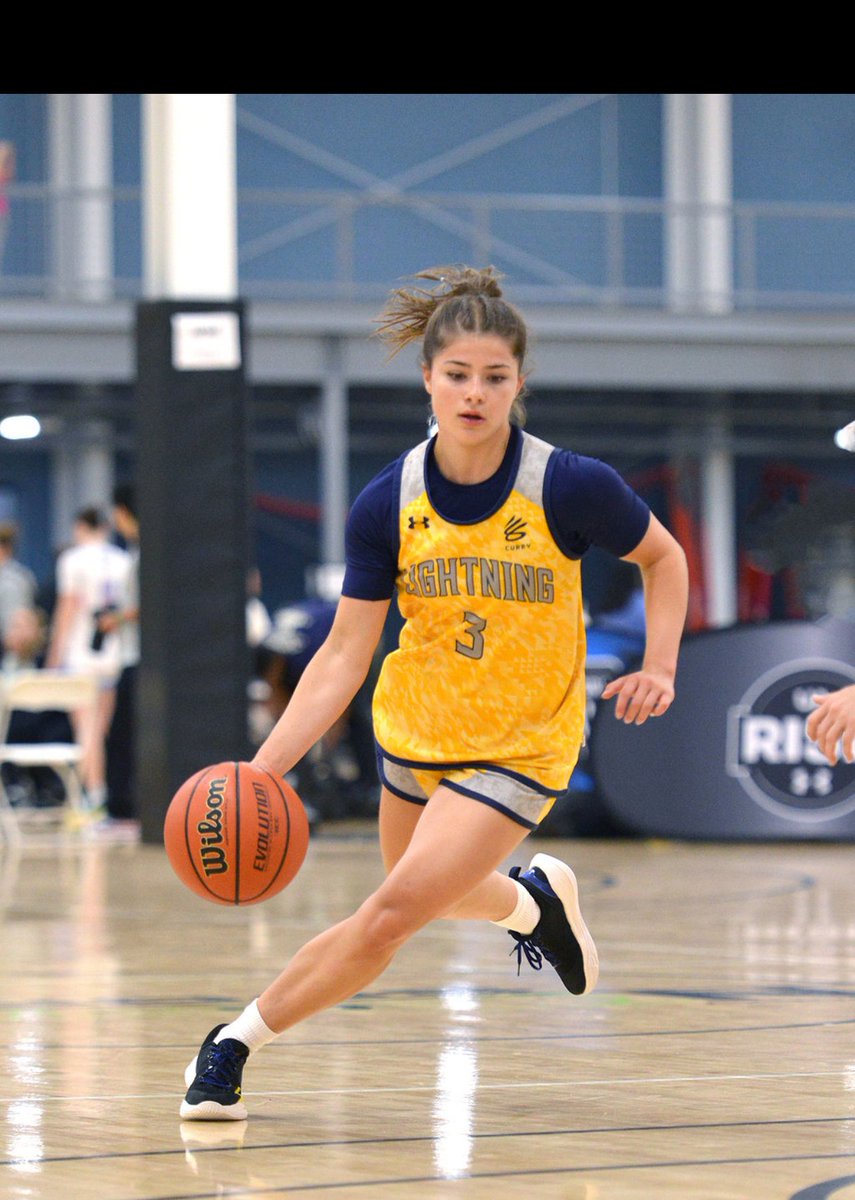 🚨UPDATE🚨

Team Lightning Melious gets a win this evening over Lady Attack in some early summer AAU action!
 
-2026 Siena commit, Stella Ziogas goes off!!!! with 43 pts on 10 threes! 6 assists, 10 rebs 9 steals while 2026 Giada Celetti dropped 11 pts 10 rebs and 5 blocks