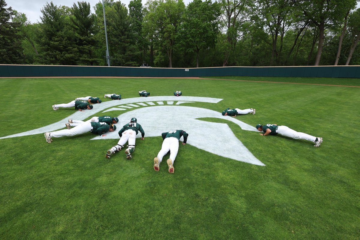MSUBaseball's tweet photo. 2025 Spartan Baseball Seniors

🟢⚪️#SpartansForLife🟢⚪️ https://t.co/k5Kz3btXmM