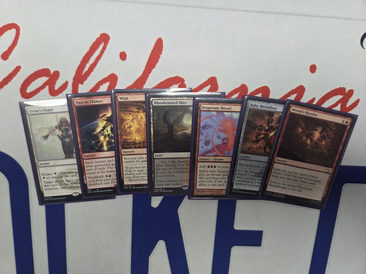 MrYargle's tweet photo. @hugochaisman Lost in the Semis of a 2 slotter today. This was my keep game 3. Missed 3rd land. Died to Through the Breach bc I could cast Chant. Deck felt great. https://t.co/0IxzURXRXw