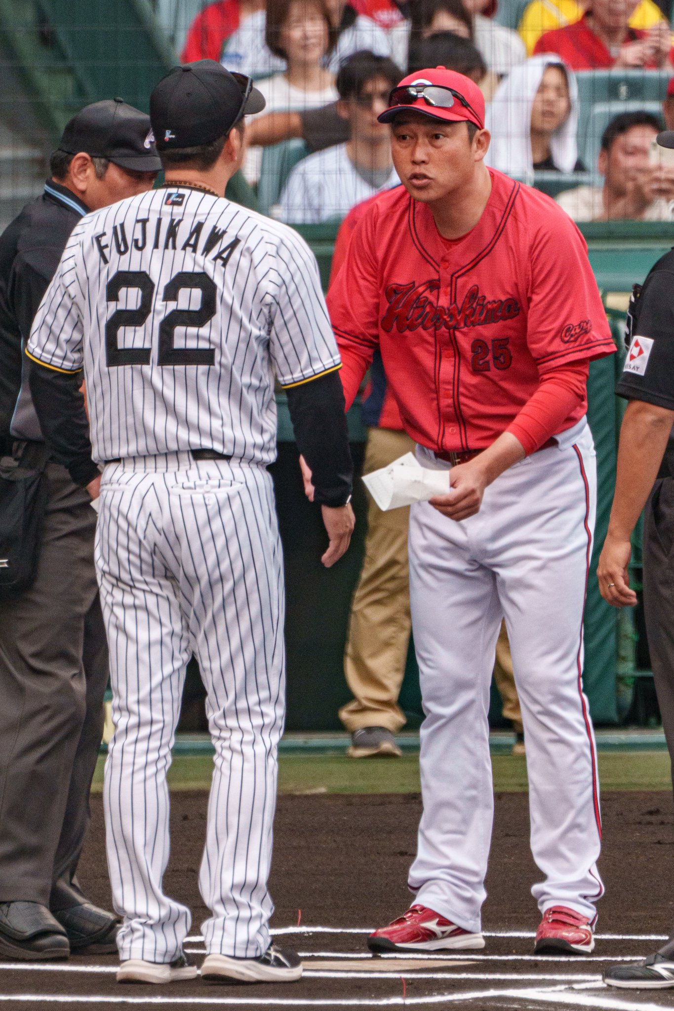 新井貴浩 二千本への道 缶バッチ 新井貴浩二千本への道缶バッジ 辿れ