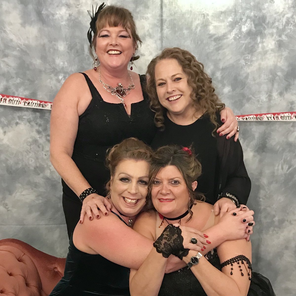 Anyone who’s raised over £90,000 for their favourite charity surely deserves the title of champion supporter!🏆But Karen Keady admits she knew little about St Luke’s until her mum, Ann, became a patient 18 years ago. That personal connection sparked a fundraising journey now