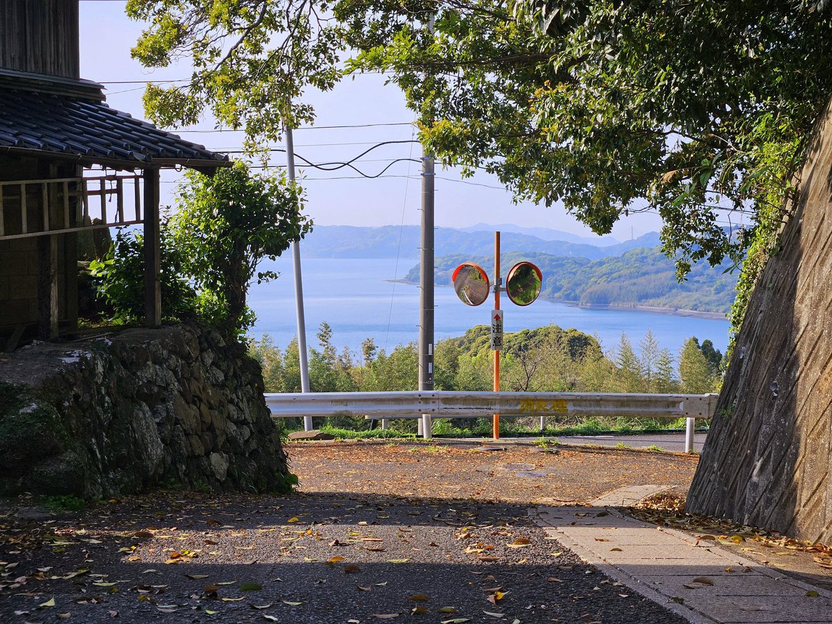 なんかいい路地bot (@iiroji_bot) on Twitter photo 