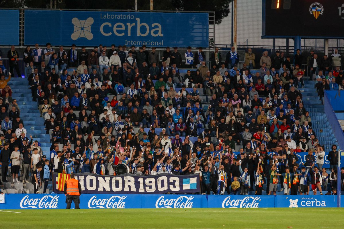 TV Sabadell Vallès (@tvsabadell) on Twitter photo 💙 Arlequinats, aquest matí tenim un menú complet per a vosaltres!
🔹 <a href="/LArlequinat/">L'Arlequinat</a> amb <a href="/JoanMunozz/">Joan Muñoz Consentino 🧅</a>
🗣️ <a href="/perefiguerasval/">pere figueras valls</a>, <a href="/JoaquimBadia/">Joaquim Badia</a> I <a href="/GermanOficial/">El Gran German</a>
🕥 10:30
⚽️ <a href="/SDEibar/">SD Eibar</a> ‘B’ - <a href="/CESabadell/">CE Sabadell 🧅</a>
🕦 11:30
📺 La ‘transmi’ de <a href="/RadioSabadell/">RàdioSabadell</a>, també en directe, a <a href="/TVSabadell/">TV Sabadell Vallès</a>! 💙 Arlequinats, aquest matí tenim un menú complet per a vosaltres!
🔹 <a href="/LArlequinat/">L'Arlequinat</a> amb <a href="/JoanMunozz/">Joan Muñoz Consentino 🧅</a>
🗣️ <a href="/perefiguerasval/">pere figueras valls</a>, <a href="/JoaquimBadia/">Joaquim Badia</a> I <a href="/GermanOficial/">El Gran German</a>
🕥 10:30
⚽️ <a href="/SDEibar/">SD Eibar</a> ‘B’ - <a href="/CESabadell/">CE Sabadell 🧅</a>
🕦 11:30
📺 La ‘transmi’ de <a href="/RadioSabadell/">RàdioSabadell</a>, també en directe, a <a href="/TVSabadell/">TV Sabadell Vallès</a>!