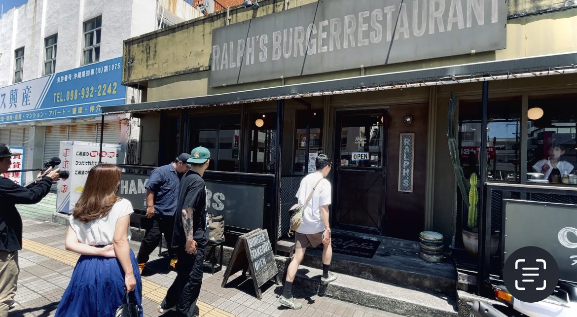 沖縄🌴✨

グンジさん(<a href="/100_gunji/">グンジ</a>)に同行して
撮影に行ってきました📷✨

人も街もあたたかくて、
皆んなとももっと仲良くなれて、
最高な時間でした🥹