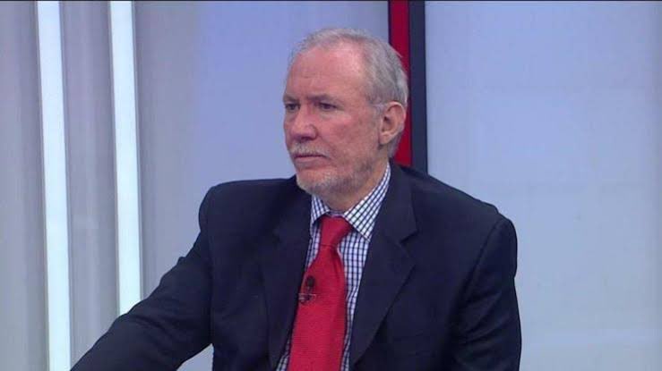 Levent Tüzemen, 
"Victor Osimhen, Galatasaray'da kalacak gibi duruyor. Osimhen, 'Evet' dediği anda Galatasaray bu transferi bitirir."