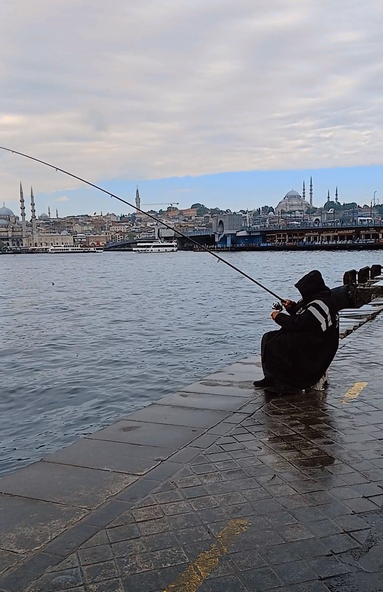 Tıpkı bir balıkçının dediği gibi.....
RASTGELE🥰 
#Istanbul