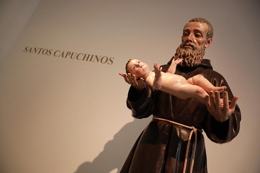 🕊️ Hoy, 18 de mayo, celebramos a San Félix de Cantalicio, primer santo capuchino. Humilde fraile y limosnero, llevó siempre el nombre de Jesús en los labios y la caridad en el corazón 🤎

Que su ejemplo nos inspire a vivir con sencillez, alegría franciscana y confianza plena en