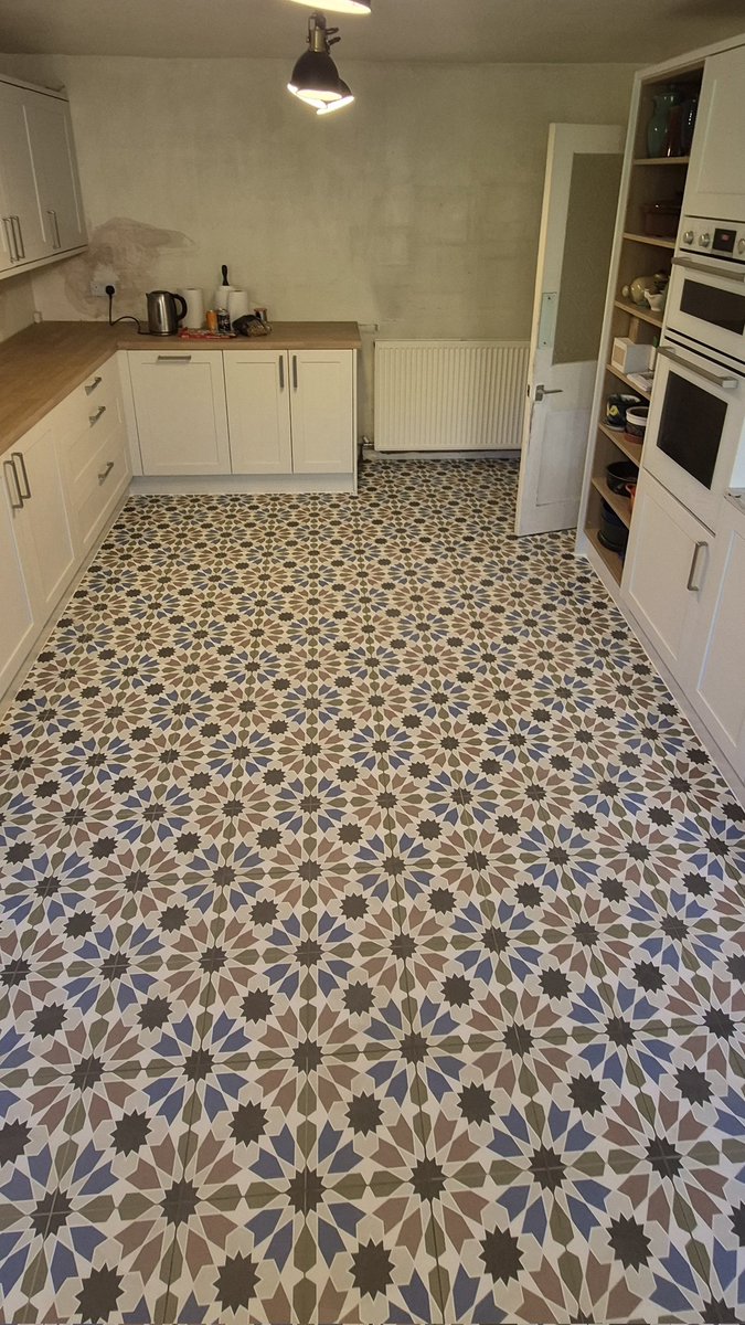M.J Plastering & Tiling (@plasterer_mj) on Twitter photo 📍The Forehouse ,Gullane .
Kitchen floor tiled with <a href="/toppstiles/">Topps Tiles</a> marrakesh ,with <a href="/BALtiling/">BAL Tiling</a> light oak grout 📍The Forehouse ,Gullane .
Kitchen floor tiled with <a href="/toppstiles/">Topps Tiles</a> marrakesh ,with <a href="/BALtiling/">BAL Tiling</a> light oak grout