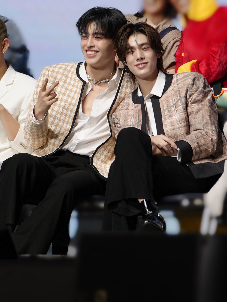 น่ารักที่สุดดดดดดดดดดด😭🤍

PONDPHUWIN LOVEMOSPHERE D2
#LOLFanFest2025D2