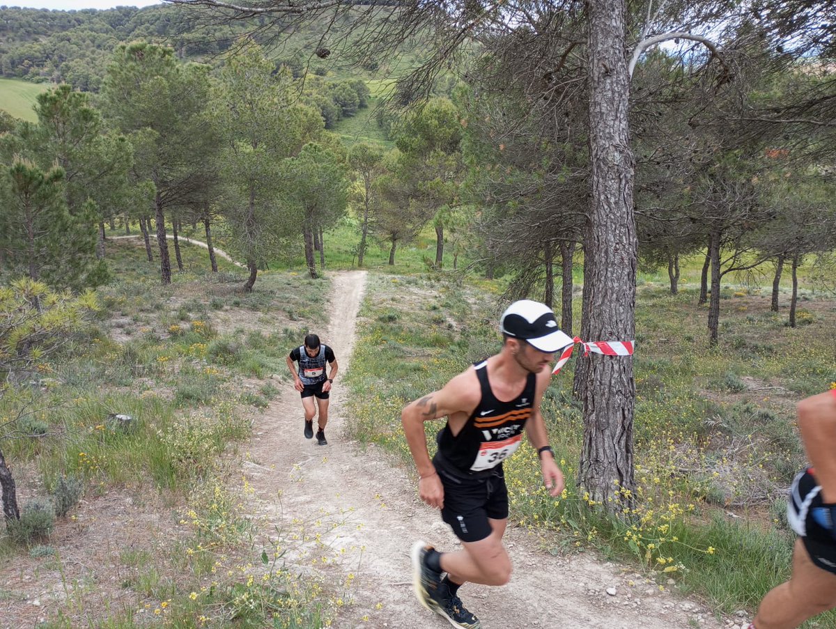 ¡¡¡Siente la adrenalina!!!  
El próximo domingo 25 de mayo tienes una cita para vivir y sentir la Arroyada Trail. 
¿Estás preparado?🏃🏼‍♂️🏃
Recuerda que todavía estás a tiempo de inscribirte
inscripciones.runvasport.es/inscripcion/8a…
¡Vive ArroyadaTrail!
#ArroyadaTrail2025
