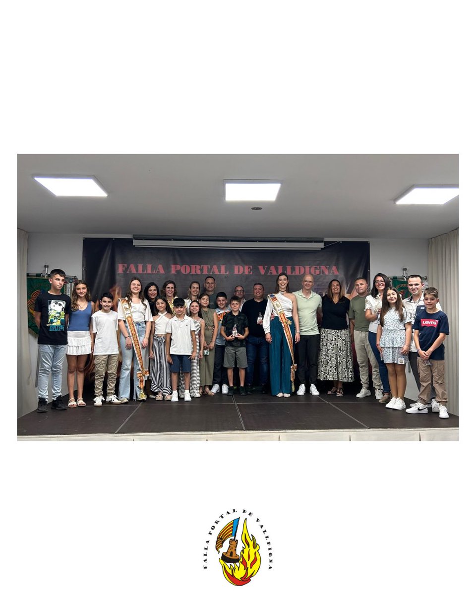 FallaPortal's tweet image. Quina nit més bonica han tornat a viure les falleres majors de 2026!
La comissió de la nostra falla, ha donat a conéixer qui seran les regines i acompanyants que estaran al costat de Dolo, Mireia i els seus presidents durant el seu any. #ÉremSomiSerem #Falles2026