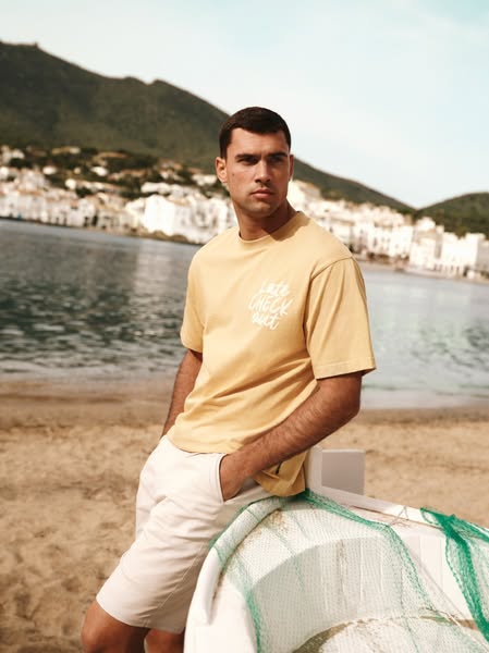 LasPalmerasCC's tweet image. Manu y las vibras del Mediterráneo… ¡Todo lo que necesitamos en verano! 🌊
#ManuMorenoxSpringifeld #SpringTrend
bit.ly/4lPqyCk
#Springfield

📍#CCLasPalmeras
*Parking gratuito.
Avda Ntra Sra del Carmen, 70. Corralejo
#Corralejo #Fuerteventura #Shopping