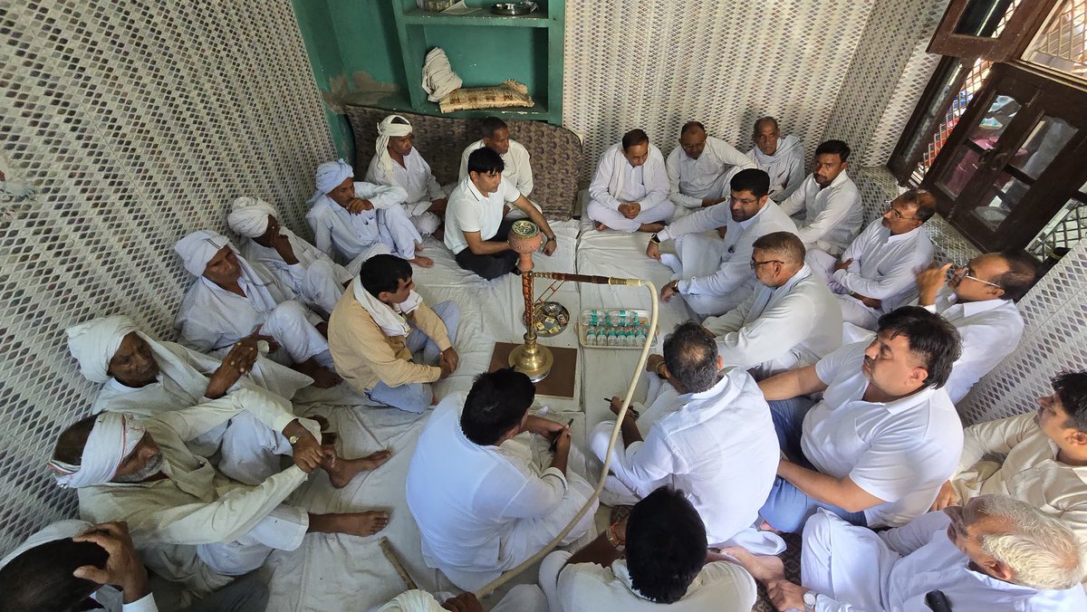 Dushyant Chautala (@dchautala) on Twitter photo рдЙрдХрд▓рд╛рдирд╛ рд╣рд▓рдХреЗ рдХреЗ рдлрд░реАрджрдкреБрд░, рдЦреЗрджрдб, рдмрд╛рд▓рдХ рдЪреМрдкрдЯрд╛ рддрдерд╛ рдмрдпрд╛рдирд╛рдЦреЗрдбрд╝рд╛ рдореЗрдВ рдХрд╛рд░реНрдпрдХрд░реНрддрд╛рдУрдВ рдХреЗ рд╕реБрдЦ рджреБрдЦ рдореЗрдВ рд╢рд╛рдорд┐рд▓ рд╣реБрдЖ рдФрд░ рдкрд░рд┐рдЬрдиреЛрдВ рд╡ рдЧреНрд░рд╛рдо рд╡рд╛рд╕рд┐рдпреЛрдВ рд╕реЗ рдореБрд▓рд╛рдХрд╝рд╛рдд рдХреАред рдЙрдХрд▓рд╛рдирд╛ рд╣рд▓рдХреЗ рдХреЗ рдлрд░реАрджрдкреБрд░, рдЦреЗрджрдб, рдмрд╛рд▓рдХ рдЪреМрдкрдЯрд╛ рддрдерд╛ рдмрдпрд╛рдирд╛рдЦреЗрдбрд╝рд╛ рдореЗрдВ рдХрд╛рд░реНрдпрдХрд░реНрддрд╛рдУрдВ рдХреЗ рд╕реБрдЦ рджреБрдЦ рдореЗрдВ рд╢рд╛рдорд┐рд▓ рд╣реБрдЖ рдФрд░ рдкрд░рд┐рдЬрдиреЛрдВ рд╡ рдЧреНрд░рд╛рдо рд╡рд╛рд╕рд┐рдпреЛрдВ рд╕реЗ рдореБрд▓рд╛рдХрд╝рд╛рдд рдХреАред