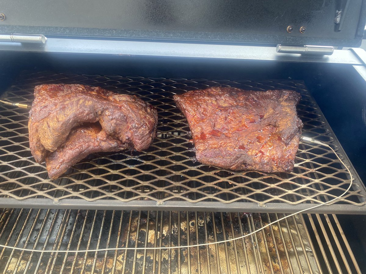 bjizzle56's tweet image. Brisket sliced &amp;amp; ready... #Brisket #Beef #Yoder #Smoker