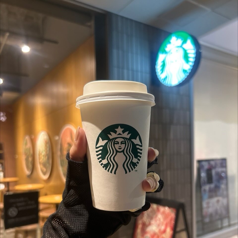 Vesperrr tweet media